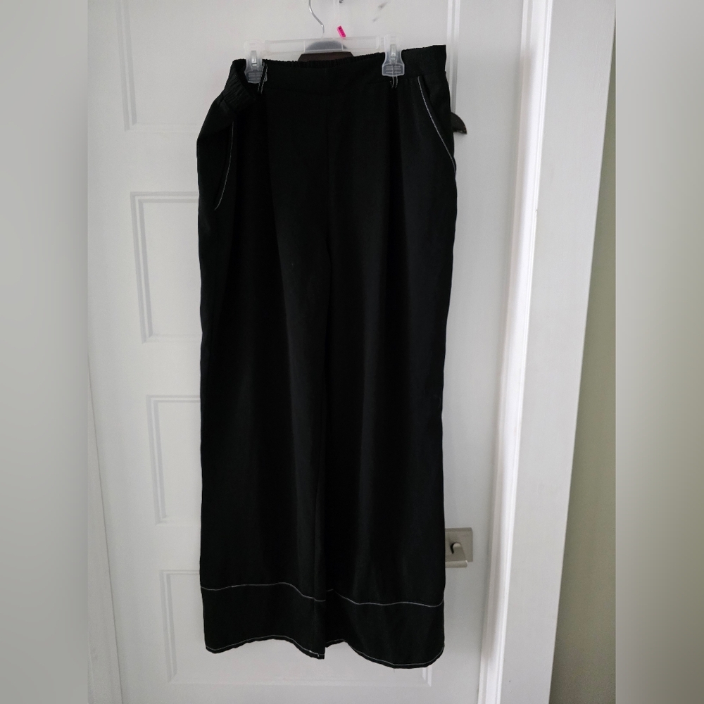 Women's Black Straight Leg Pants